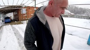 АГРЕССИВНЫЙ ЛАБРОДОР АТАКУЕТ ПИТБУЛЯ !!! Разборки с хозяином Лабрадора !