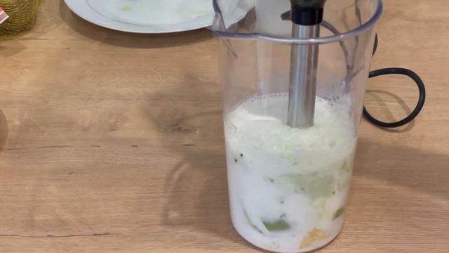 2 минута смузи дайындаймыз😍 Банан-киви🥤 смотреть онлайн