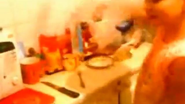 Моя сестра психует