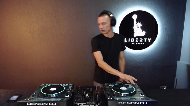 MITCHELL FROST - Tech House  | LIVE SET