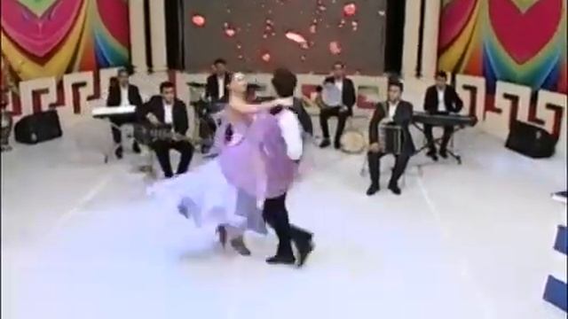 Waltz. Wedding dance. Свадебный танец "вальс". Etibar & Aysel. смотреть онлайн