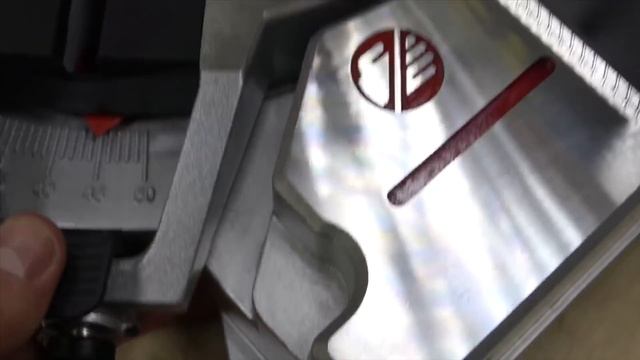 Какую торцовочную пилу выбрать для DIY? Сравнение дешевых торцовок Stanley STSM1510 и Makita LS1040 смотреть онлайн
