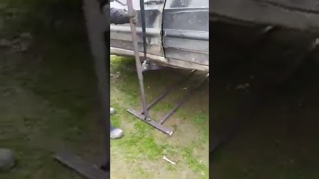 Удивительный самодельный автомобильный домкрат смотреть онлайн