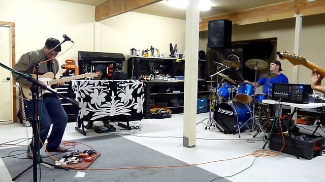 Fender Excelsior with a 12" Celestion Speaker смотреть онлайн