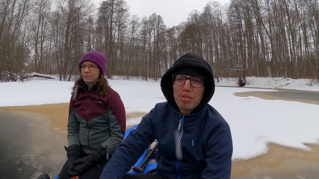 April Weather Changes Quickly in Spring Winter Backyard Paddle Boarding Adventure смотреть онлайн