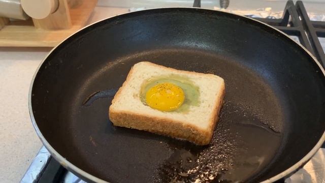 Бутерброды с яйцом (яичница в хлебе) - ЗАВТРАК за 5 минут просто и вкусно. смотреть онлайн