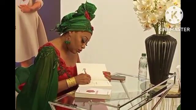 Linda BONGO ONDIMBA et la littérature font un contrat. смотреть онлайн