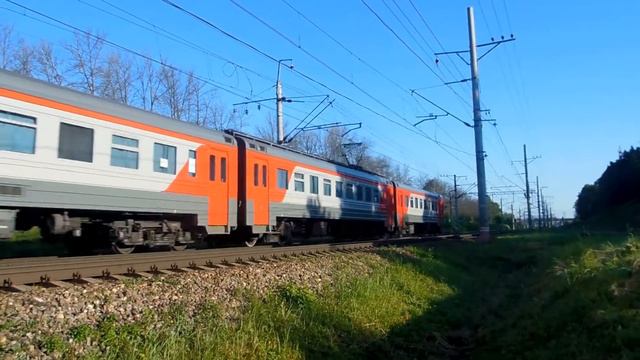 Электропоезд ЭТ2-002 смотреть онлайн