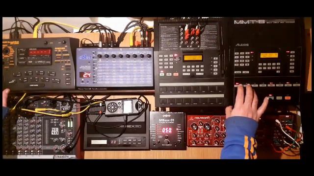 Broken Signal - Free DL in description смотреть онлайн