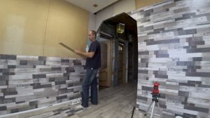 Отделка стен ламинатом на кухне. Укладка  и монтаж ламината на стену