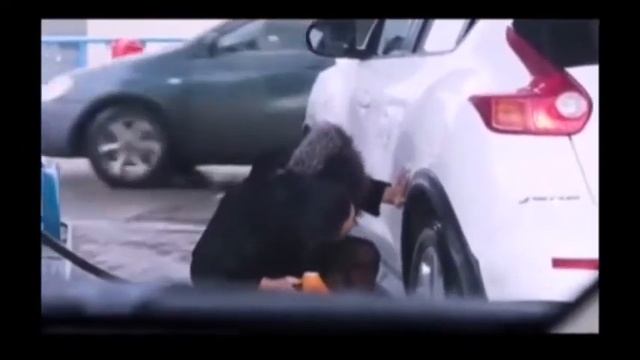 Авто приколы - Смешные видео из жизни автомобилистов - Подборка приколов про водителей - Смехослез смотреть онлайн