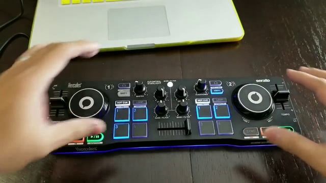 Hercules DJ Control Starlight - Best Micro Controller of 2018?! смотреть онлайн