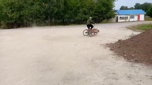 дрифт на велике с коляской смотреть онлайн