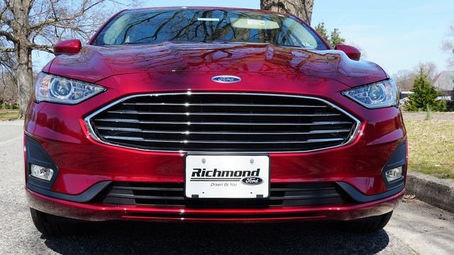 2019 Ford Fusion Review: Ford Sedans Are Still Relevant смотреть онлайн