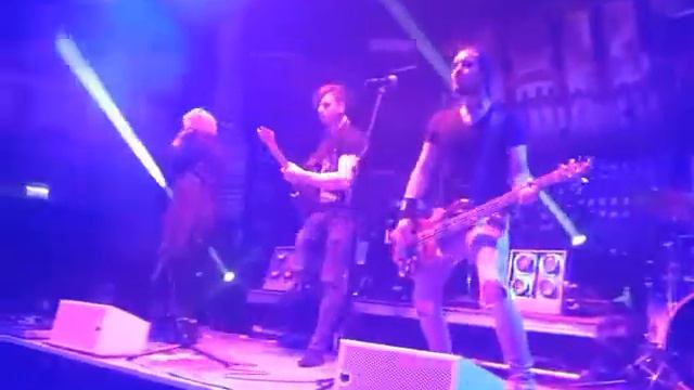 LORI LORI - Завяжи глаза (live, Korston Serpukhov, 13.05.2017)