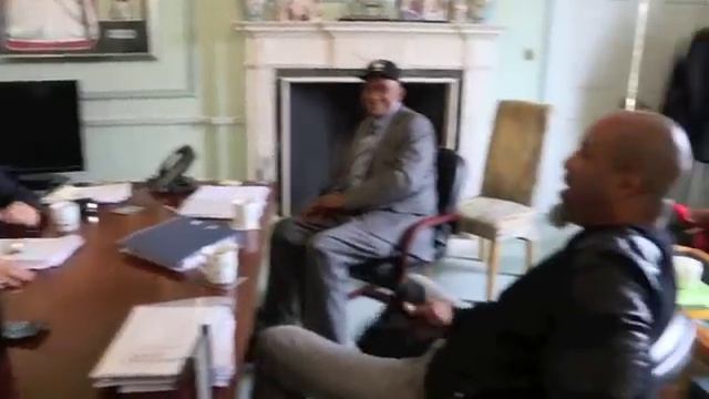 WHEN EDDIE HEARN MET SHANNON BRIGGS - THE FULL UNCUT MEETING -*EXCLUSIVE BEHIND THE SCENES FOOTAGE* смотреть онлайн