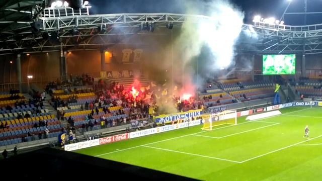 Фаер-шоу фан-сектора БАТЭ на трибунах "Борисов-Арены" в честь15-го чемпионства клуба смотреть онлайн