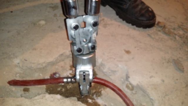 Что делать если трубку теплого пола повредили. Ремонт "тёплого пола". Установка пресс-фитинга. смотреть онлайн