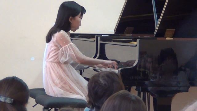 В. Гаврилин, "Вальс" из балета "Анюта" смотреть онлайн