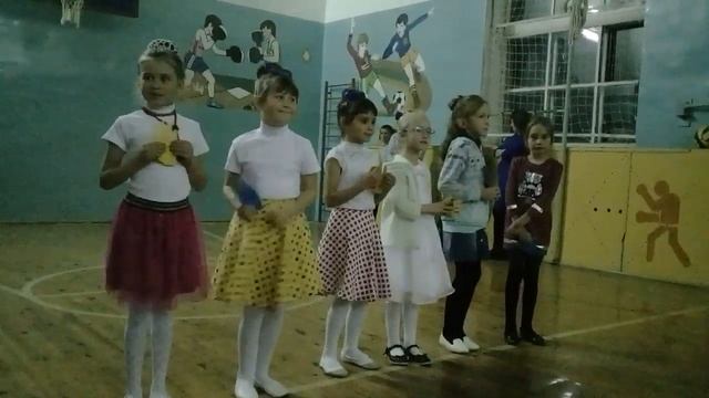 Поздравления на день матери от первоклашек смотреть онлайн