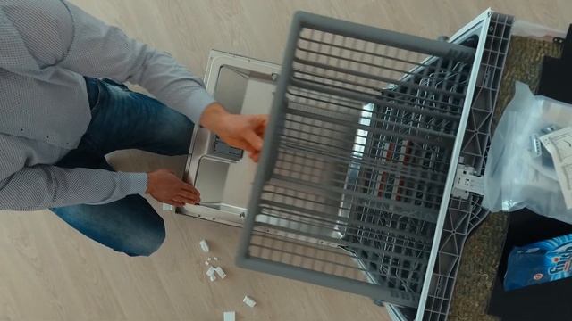 Bosch SMV46KX01E UNBOXING смотреть онлайн
