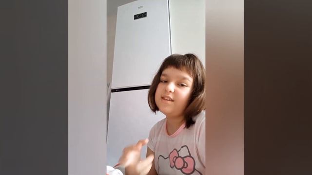 Последний день лета. небольшой клип в честь дня рождения канала 16 июня исполнилось 2 года 🥳 смотреть онлайн