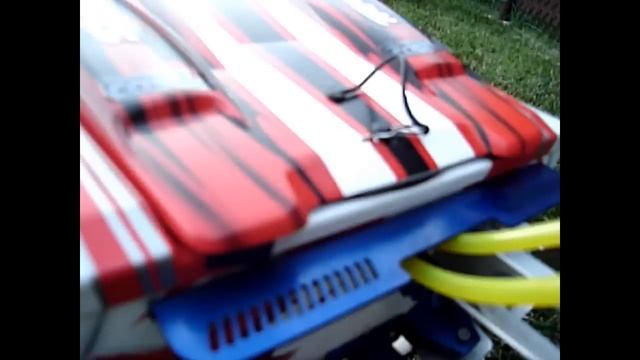 Traxxas Spartan Close up смотреть онлайн