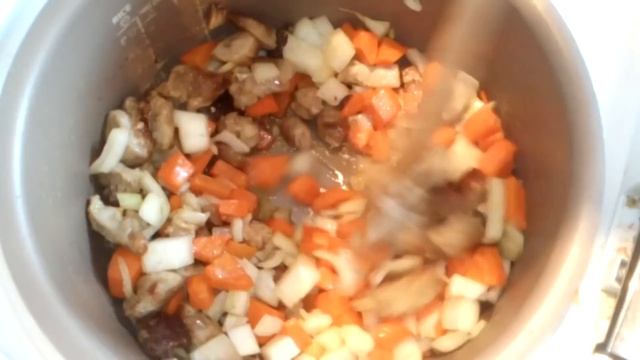 КАША ГРЕЧНЕВАЯ С МЯСОМ ПРИГОТОВЛЕННАЯ В МУЛЬТИВАРКЕ!!! ОЧЕНЬ ВКУСНАЯ, ПРОБУЙТЕ!!! смотреть онлайн