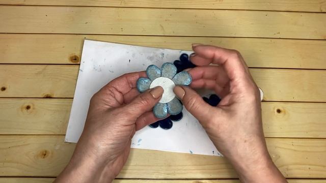 Украшения из остатков кожи. Брошь. Просто и быстро [diy] смотреть онлайн