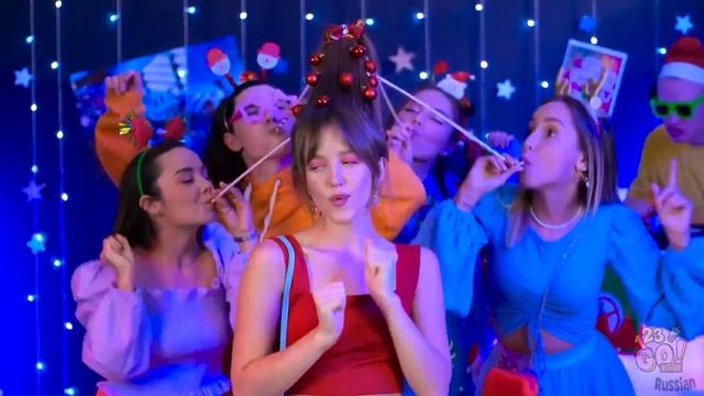 КАК ПРОНЕСТИ ЕДУ НА РОЖДЕСТВЕНСКУЮ ВЕЧЕРИНКУ || Крутые идеи и веселые истории от 123 GO! FOOD смотреть онлайн