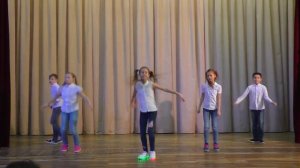 танец на 8 марта