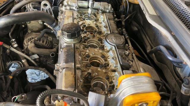 Fixing Major Engine Issues on my Cheap Volvo V70R смотреть онлайн