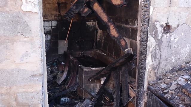 Пожар в Привольной в одном из частных домовладений смотреть онлайн