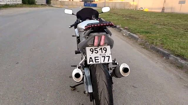 Suzuki SV1000S смотреть онлайн