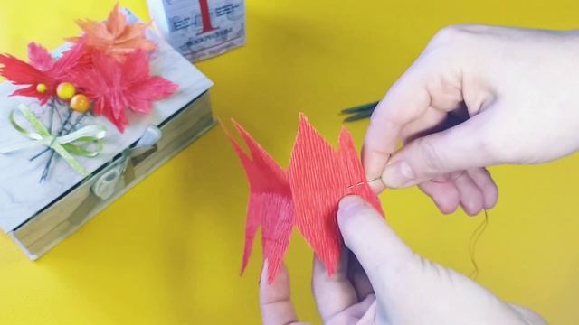 Подарки учителю своими руками на 1 сентября и День учителя /Листья из бумаги мастер класс. смотреть онлайн
