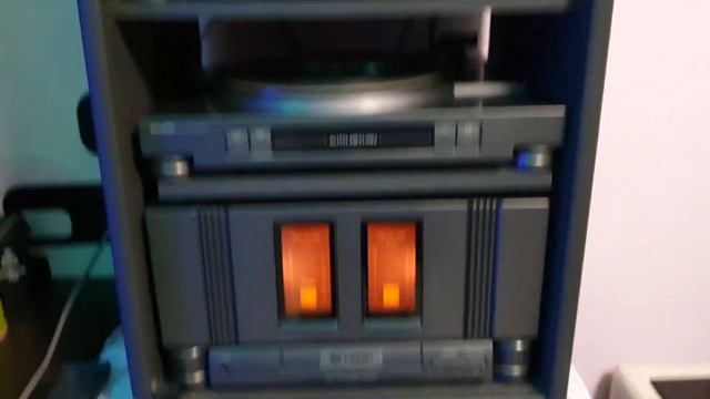 Restoration and testing of an old Sharp System 8800 смотреть онлайн