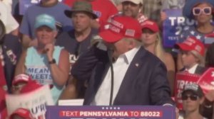 Момент покушения на Дональда Трампа
