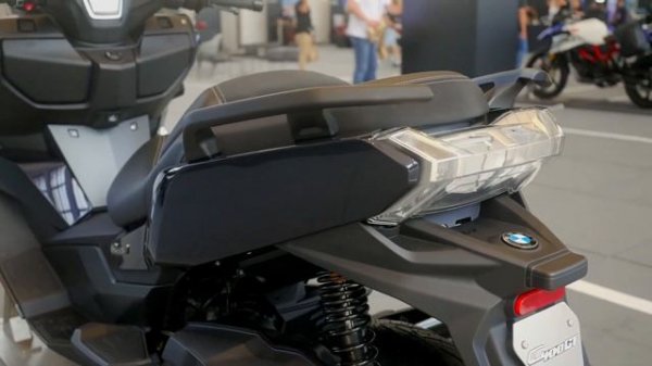 C 400 GT, Its High-Tech Features Make It a Popular Choice | 2023 BMW C 400 GT