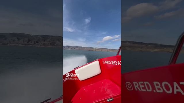 Мощный быстрый катер 500 лс с двумя моторами