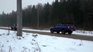 Ставим обновленный Toyota Hilux против «дорестайла» и прошлого поколения
