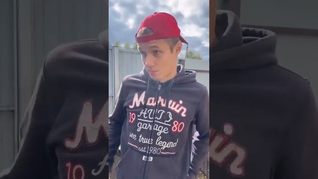 КОГДА ПРИЕХАЛ В ДЕРЕВНЮ смотреть онлайн