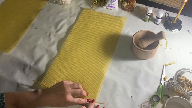 Магическая Свеча из Вощины✨ Делаем ПРАВИЛЬНО! Простой Мастер -класс от Ведьмы смотреть онлайн