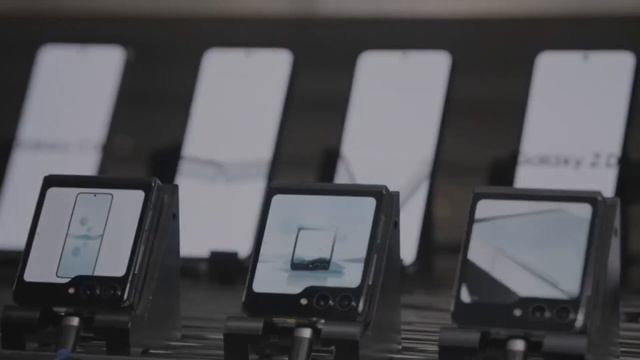 Samsung Galaxy Z Fold 6 New Design Revealed! "Samsung Galaxy Z Fold 6 Futuristic New Design" смотреть онлайн