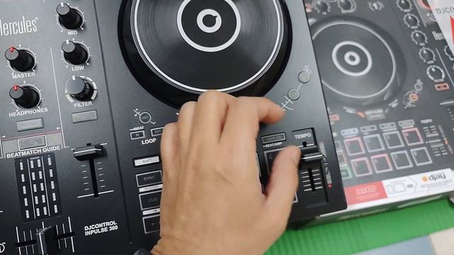 Physical Comparison of Pioneer DDJ 200 VS Hercules Inpulse 300 смотреть онлайн