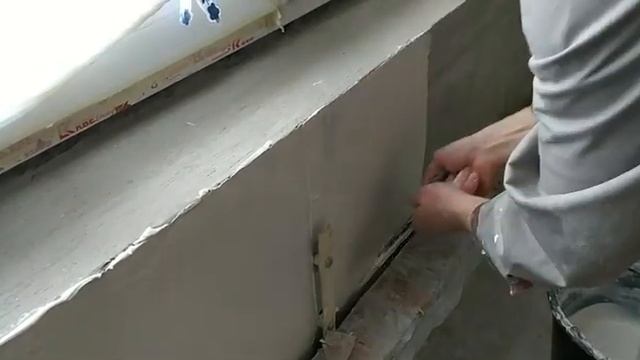 Как шпаклюю за радиатором и трубами центрального отопления – снято на видео смотреть онлайн