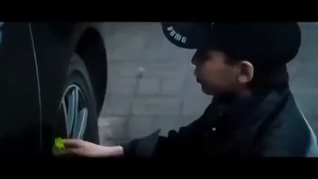 Вот так надо любит маму 👩 😘 смотреть онлайн