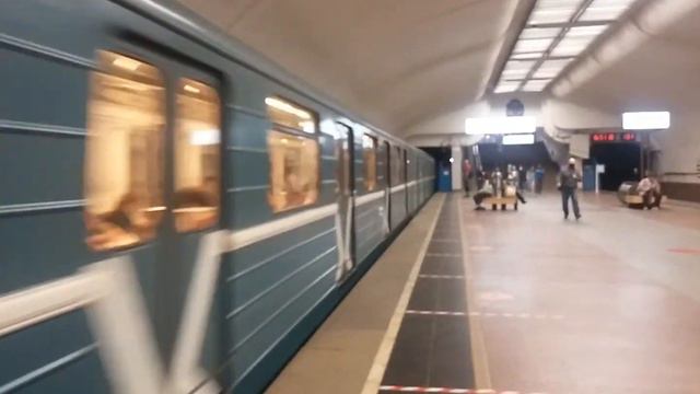 81-717/714.5М На станции Люблино смотреть онлайн