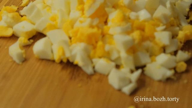 Машеровский салат. Салат из куриной грудки и грибов. Вкуснее чем Оливье! смотреть онлайн