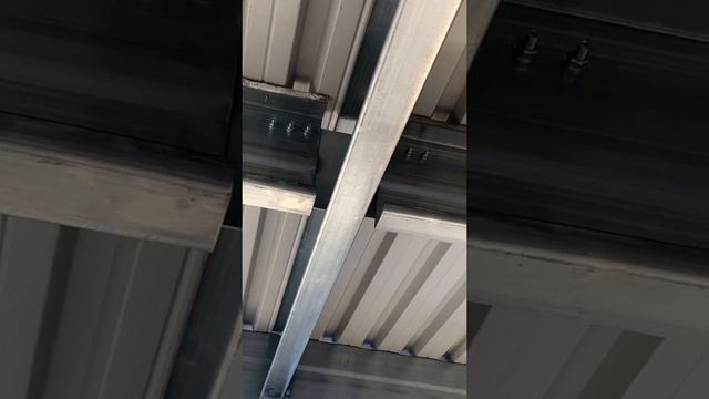 Автонавесы Carports. Как сделать современный технологичный навес?