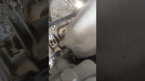 Ниссан тиида, что шумит, цепь, или генератор? После прогрева шум пропадает